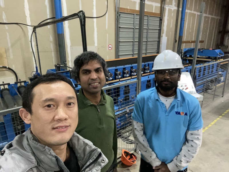 天游ty8冷弯聚氨酯复合板底板机设备 成功交付巴西 助力客户生产升级